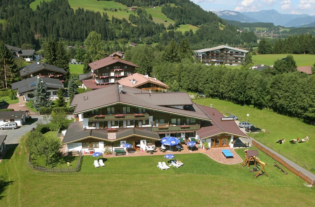 Alpenhotel Landhaus Kuechl キルヒベルク・イン・チロル エクステリア 写真