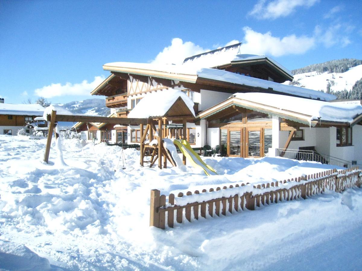 Alpenhotel Landhaus Kuechl キルヒベルク・イン・チロル エクステリア 写真