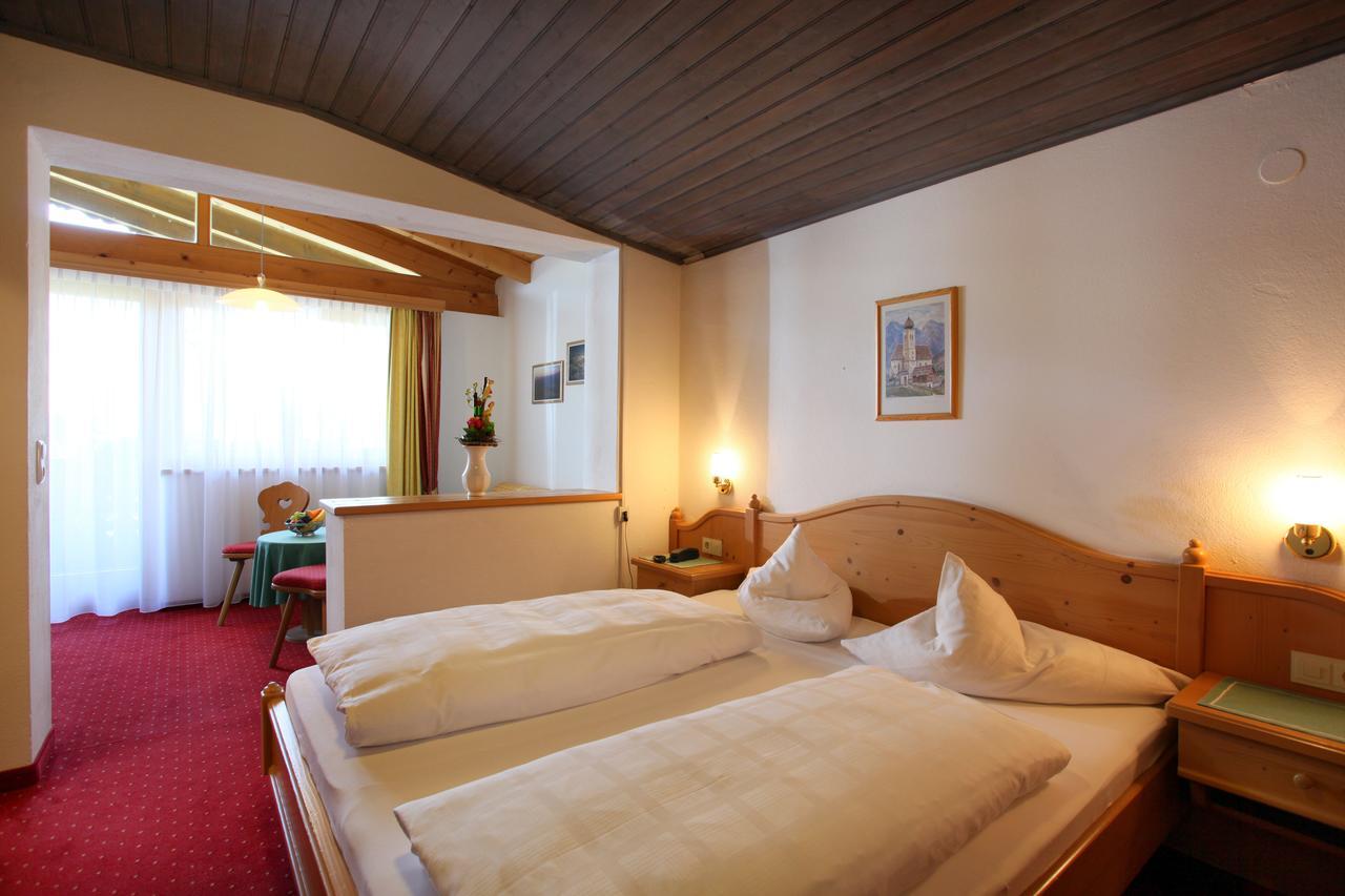 Alpenhotel Landhaus Kuechl キルヒベルク・イン・チロル エクステリア 写真